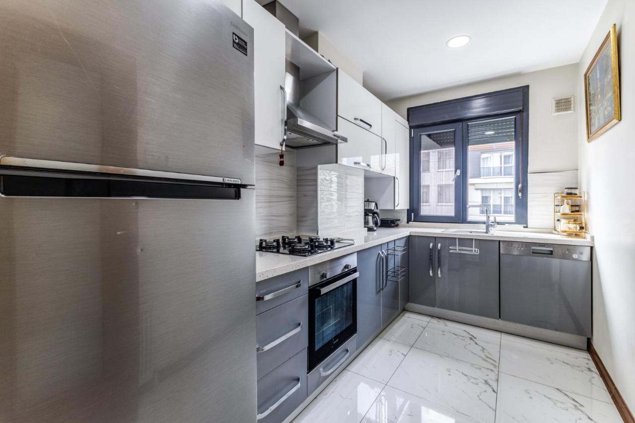 Spacious Flat Near Bagdat Avenue In Suadiye Apartment Istanbul Exterior photo